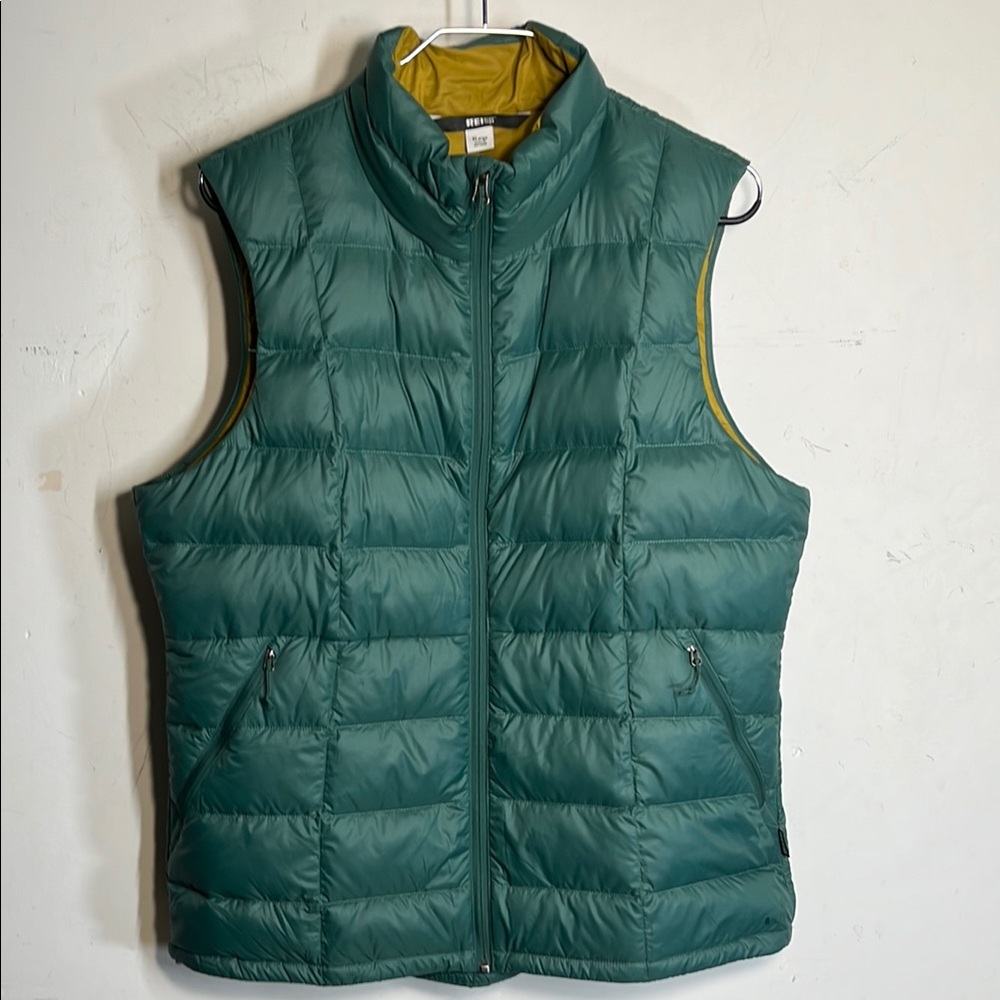Rei Coop Womans sz XL Down Vest